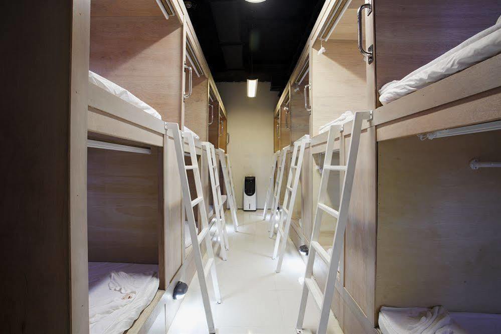 Capsule Hostel Patong Exteriér fotografie
